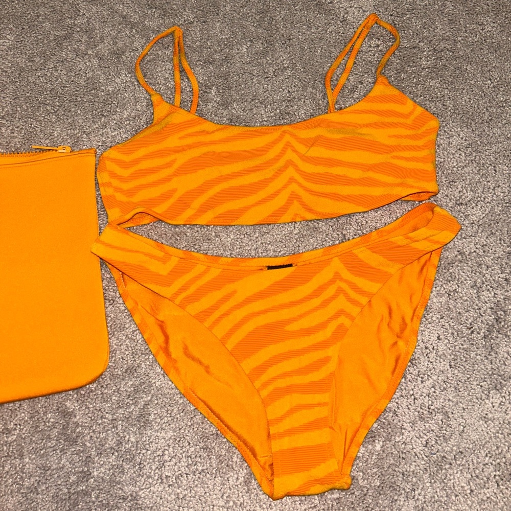 TRIANGL MICA SWIMSUIT SIZE SMALL